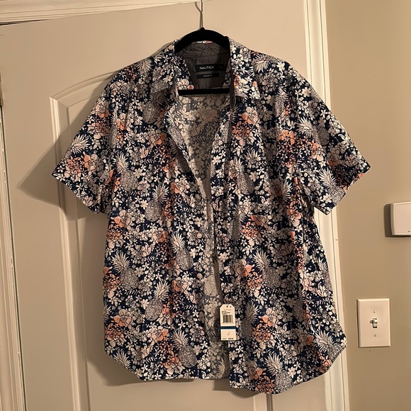 NWT Nautica | Hawaiian pineapple short sleeve button down shirt - Picture 1 of 4